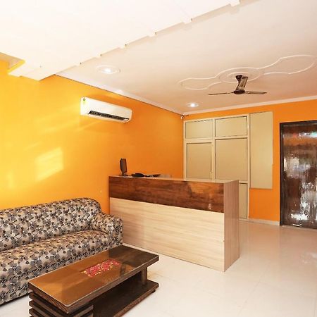Hotel Oyo Rose Residency Near Dwarka Sector 9 Metro Station Nové Dillí Exteriér fotografie